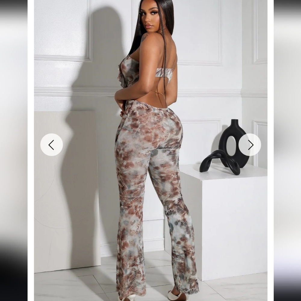 EDGE Ruffle Patterned Jumpsuit - Picture 2 of 13